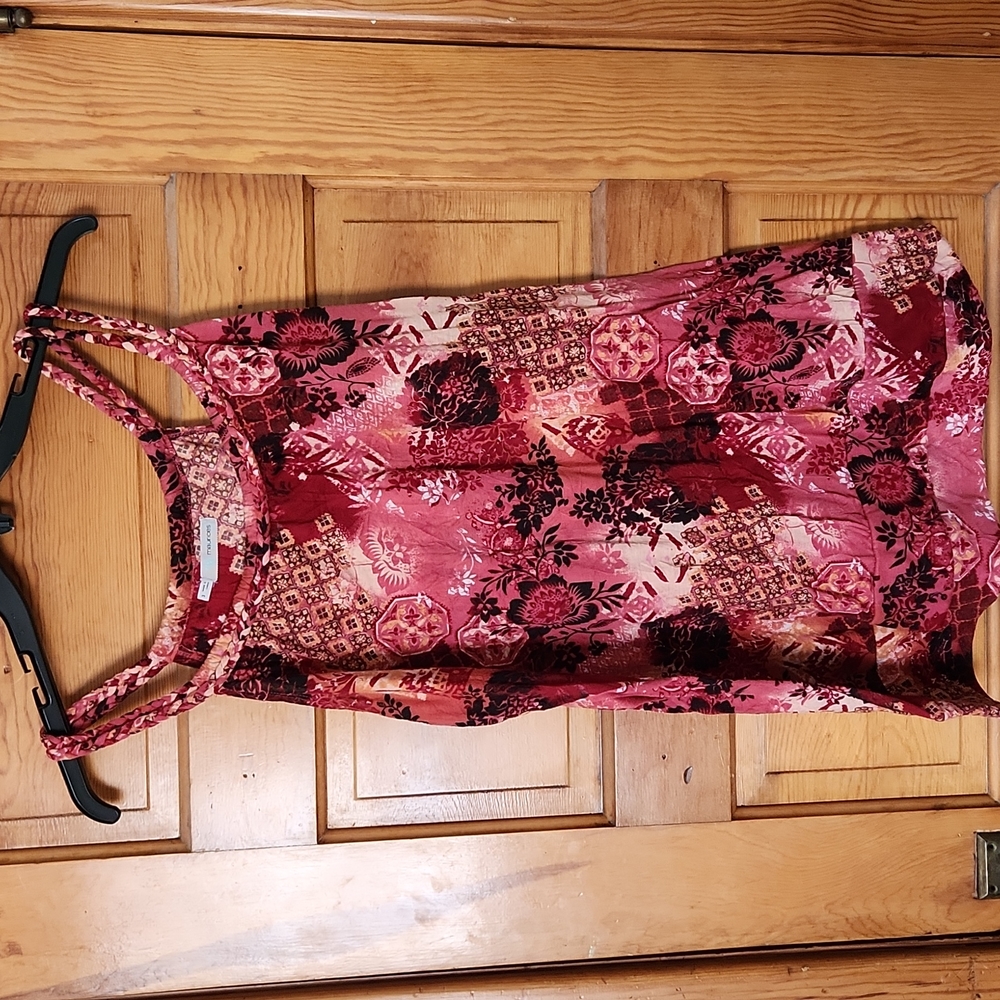 Floral tank